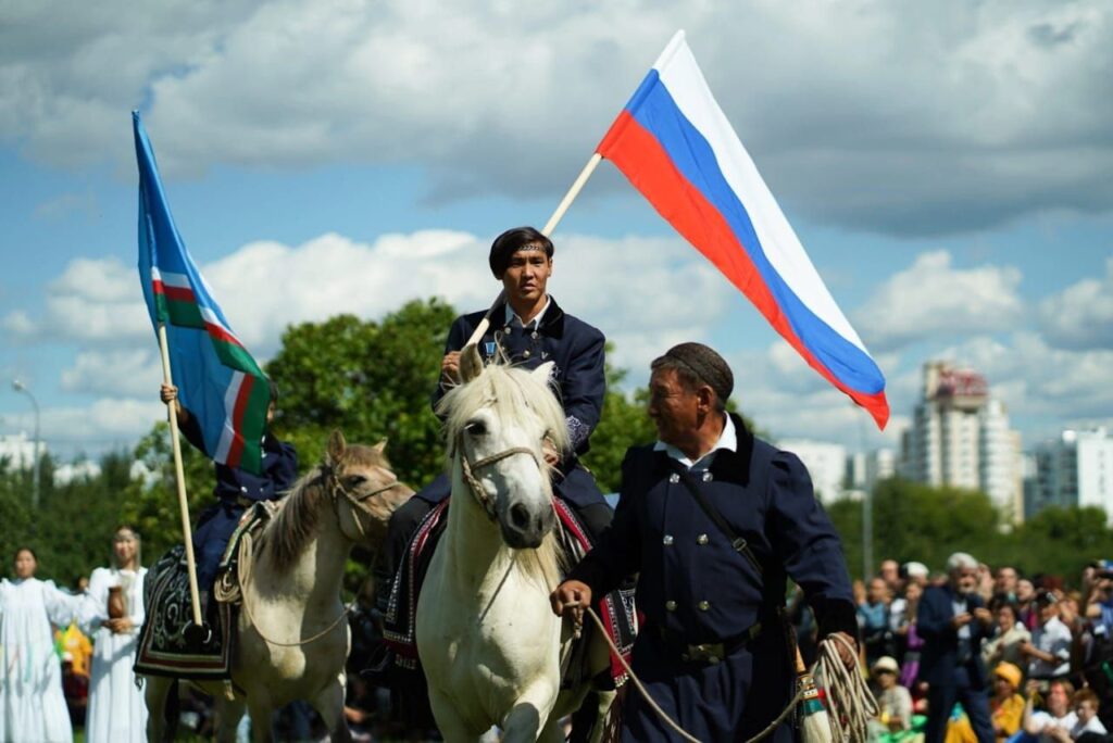 Якутские кони и всадники добрались через Красноармейский район до Белокаменной