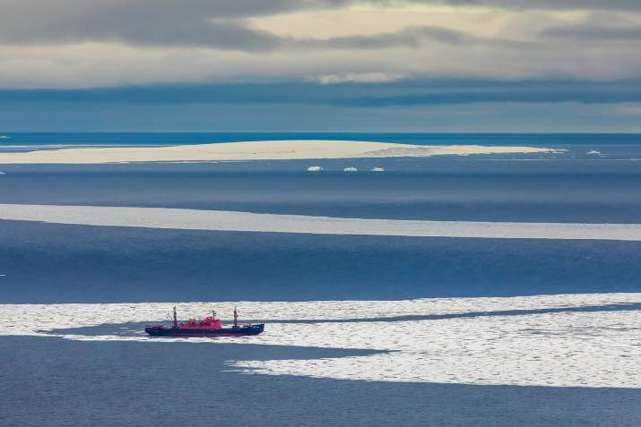 Бескрайние просторы Северного Ледовитого океана
