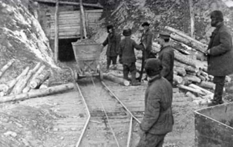Добыча золота заключенными ГУЛАГа, 1934 год